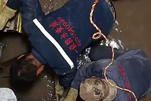三沙电梯井堵漏施工视频